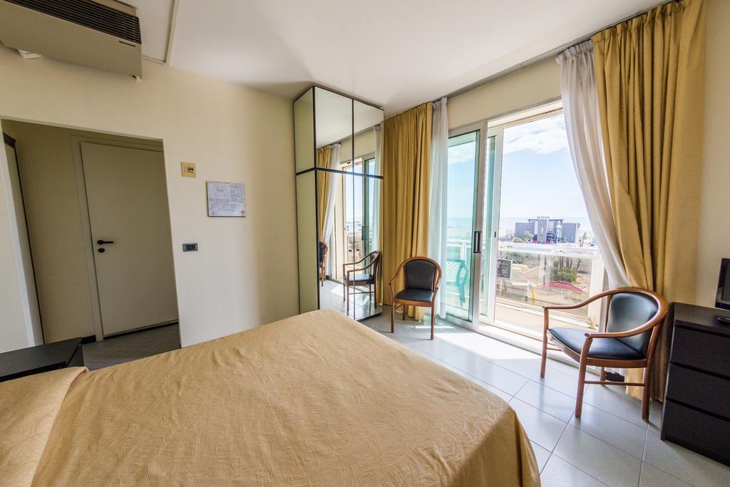 Hotel Ambasciatori Sottomarina Esterno foto